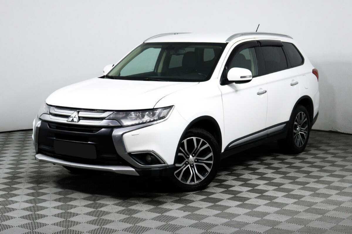Mitsubishi Outlander, 2016 - 129 680 км. | Фото №1