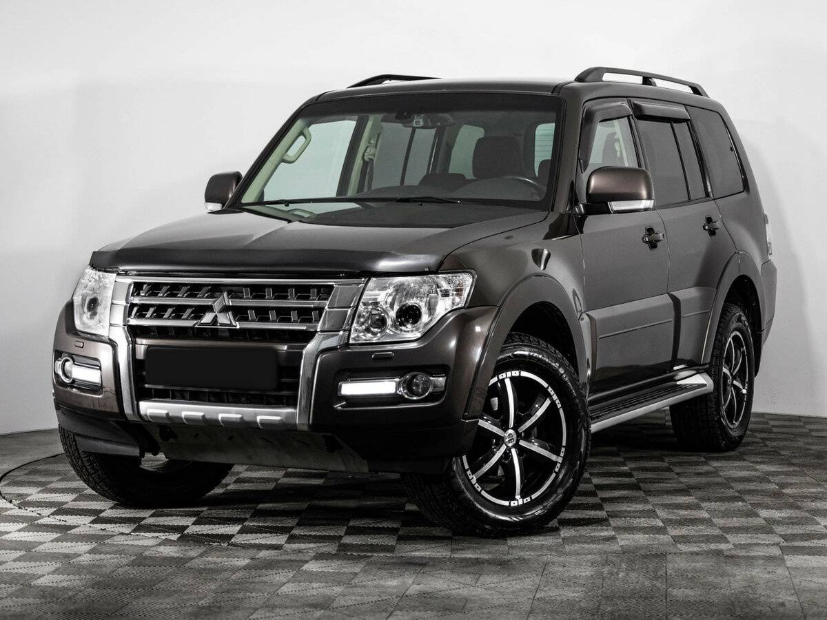 Mitsubishi Pajero IV Рестайлинг 2, 2017 - 110 534 км. | Фото №1